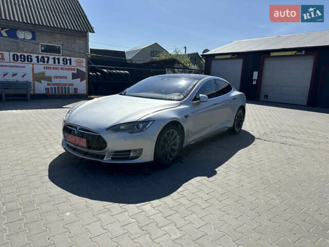 Серый Тесла Модель С, объемом двигателя 0 л и пробегом 190 тыс. км за 14900 $, фото 3 на Automoto.ua
