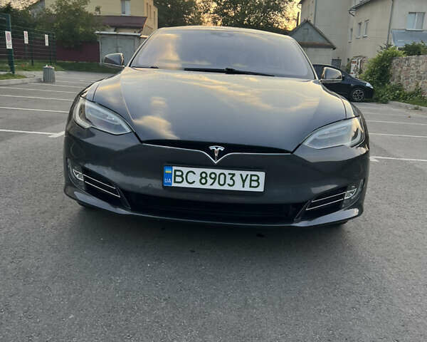 Серый Тесла Модель С, объемом двигателя 0 л и пробегом 231 тыс. км за 14999 $, фото 3 на Automoto.ua