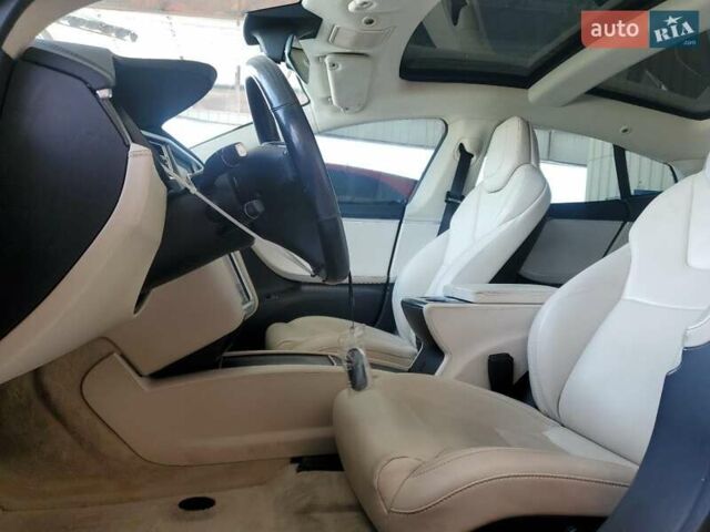 Сірий Тесла Модель С, об'ємом двигуна 0 л та пробігом 128 тис. км за 6300 $, фото 6 на Automoto.ua
