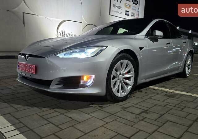 Сірий Тесла Модель С, об'ємом двигуна 0 л та пробігом 200 тис. км за 19900 $, фото 14 на Automoto.ua