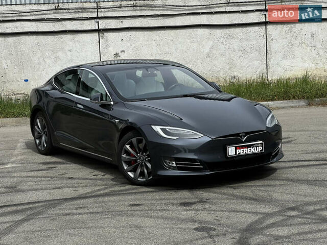 Серый Тесла Модель С, объемом двигателя 0 л и пробегом 97 тыс. км за 17499 $, фото 9 на Automoto.ua