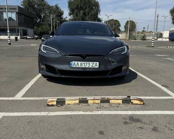 Серый Тесла Модель С, объемом двигателя 0 л и пробегом 107 тыс. км за 22500 $, фото 10 на Automoto.ua