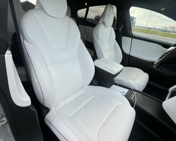 Сірий Тесла Модель С, об'ємом двигуна 0 л та пробігом 133 тис. км за 20000 $, фото 8 на Automoto.ua