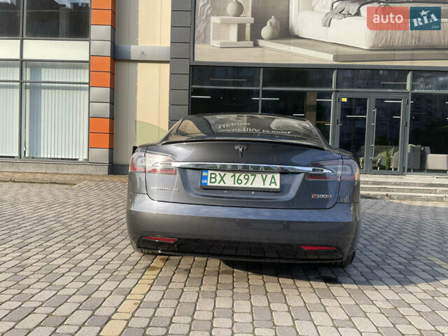 Тесла Модель С 2017 у Хмельницькому на Automoto.ua Сірий Тесла Модель С, об'ємом двигуна 0 л та пробігом 92 тис. км за 25888 $, фото 7 на Automoto.ua