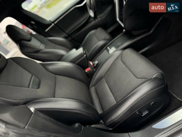 Серый Тесла Модель С, объемом двигателя 0 л и пробегом 161 тыс. км за 16700 $, фото 48 на Automoto.ua