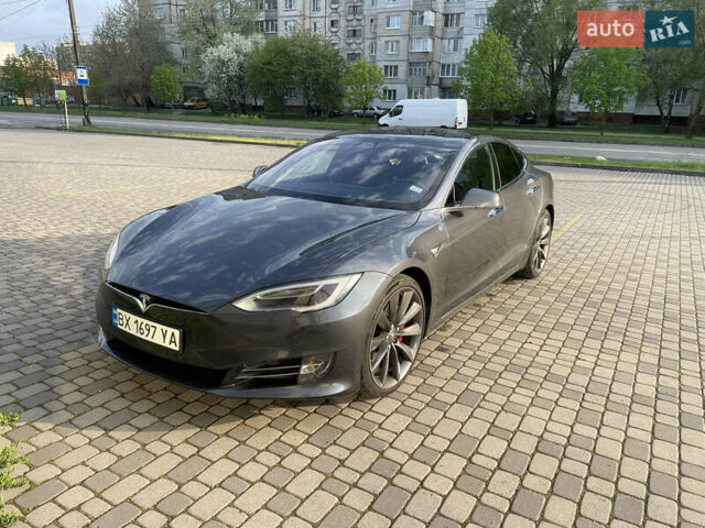 Тесла Модель С 2017 у Хмельницькому на Automoto.ua Сірий Тесла Модель С, об'ємом двигуна 0 л та пробігом 92 тис. км за 25888 $, фото 11 на Automoto.ua