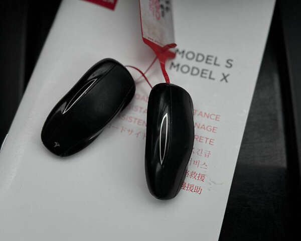 Серый Тесла Модель С, объемом двигателя 0 л и пробегом 161 тыс. км за 16700 $, фото 43 на Automoto.ua