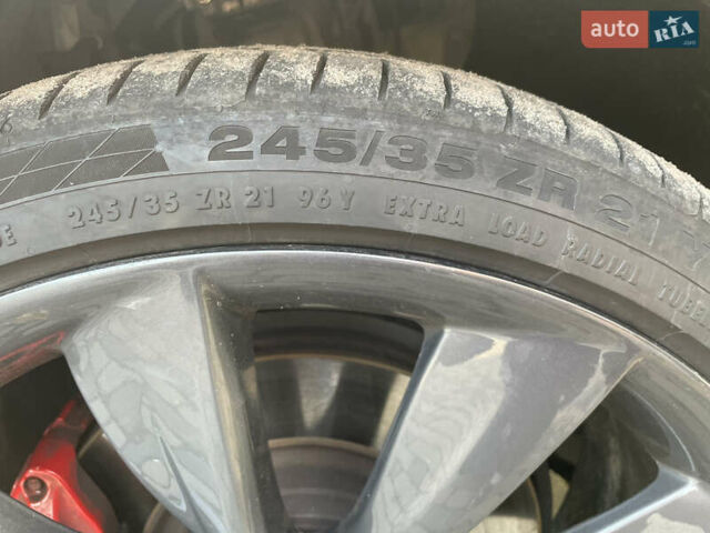 Тесла Модель С 2017 у Хмельницькому на Automoto.ua Сірий Тесла Модель С, об'ємом двигуна 0 л та пробігом 92 тис. км за 25888 $, фото 33 на Automoto.ua