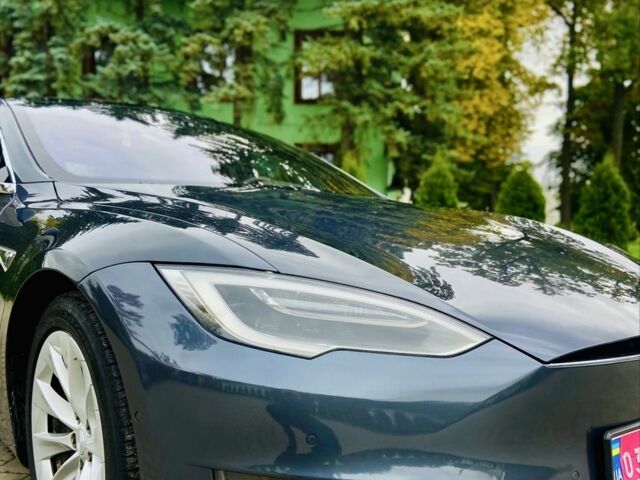 Серый Тесла Модель С, объемом двигателя 0 л и пробегом 200 тыс. км за 15900 $, фото 8 на Automoto.ua