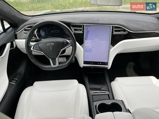 Серый Тесла Модель С, объемом двигателя 0 л и пробегом 97 тыс. км за 17499 $, фото 73 на Automoto.ua