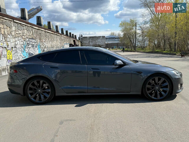 Серый Тесла Модель С, объемом двигателя 0 л и пробегом 60 тыс. км за 19500 $, фото 9 на Automoto.ua