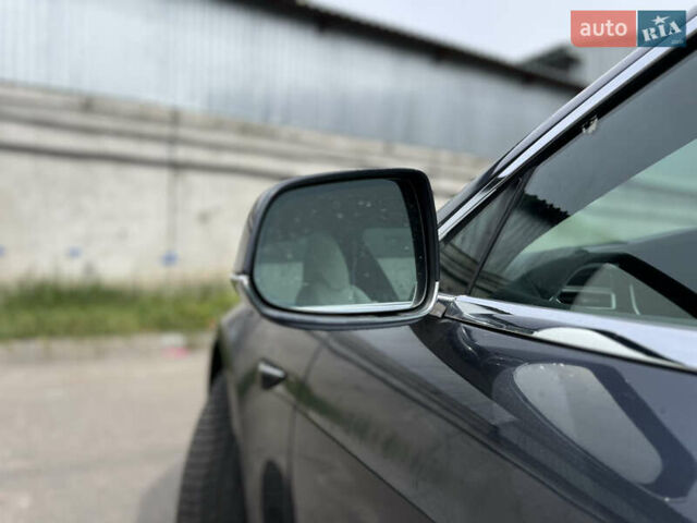 Серый Тесла Модель С, объемом двигателя 0 л и пробегом 97 тыс. км за 17499 $, фото 34 на Automoto.ua