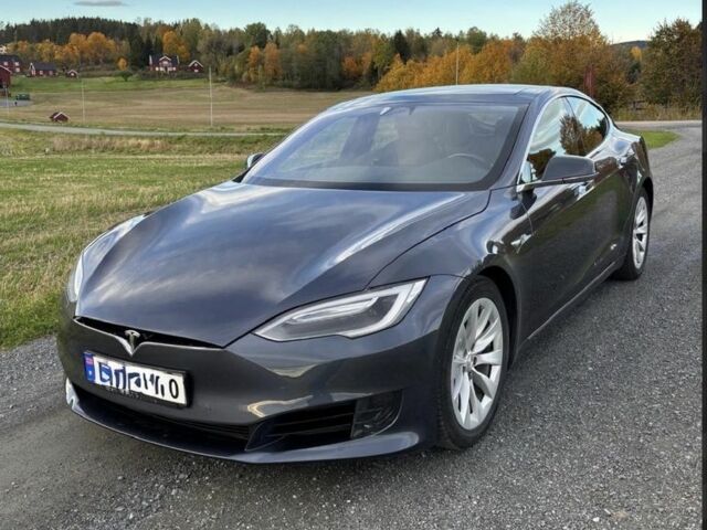 Сірий Тесла Модель С, об'ємом двигуна 0 л та пробігом 161 тис. км за 16000 $, фото 23 на Automoto.ua