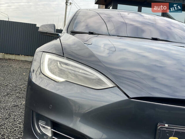 Серый Тесла Модель С, объемом двигателя 0 л и пробегом 233 тыс. км за 16800 $, фото 6 на Automoto.ua