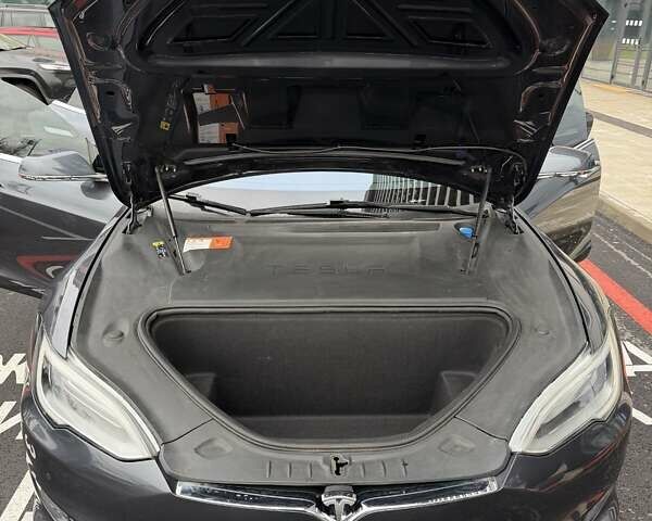 Серый Тесла Модель С, объемом двигателя 0 л и пробегом 220 тыс. км за 18200 $, фото 9 на Automoto.ua