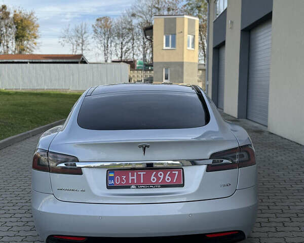 Серый Тесла Модель С, объемом двигателя 0 л и пробегом 132 тыс. км за 17200 $, фото 4 на Automoto.ua
