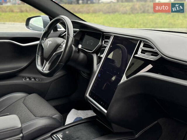 Серый Тесла Модель С, объемом двигателя 0 л и пробегом 161 тыс. км за 16700 $, фото 37 на Automoto.ua