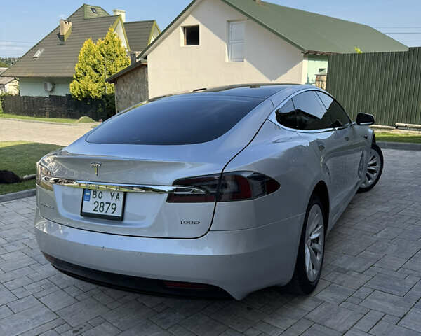 Серый Тесла Модель С, объемом двигателя 0 л и пробегом 135 тыс. км за 27500 $, фото 9 на Automoto.ua