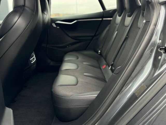 Сірий Тесла Модель С, об'ємом двигуна 0 л та пробігом 161 тис. км за 16000 $, фото 7 на Automoto.ua