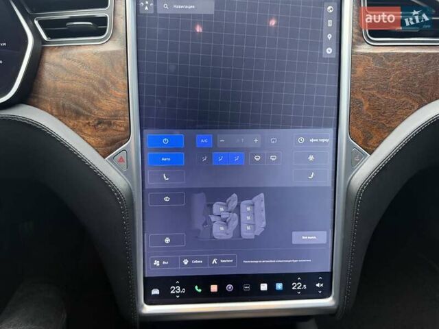 Серый Тесла Модель С, объемом двигателя 0 л и пробегом 111 тыс. км за 20500 $, фото 78 на Automoto.ua