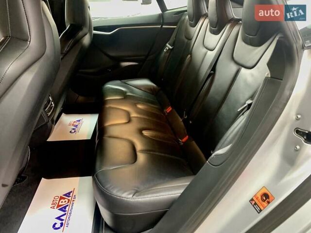 Сірий Тесла Модель С, об'ємом двигуна 0 л та пробігом 160 тис. км за 20790 $, фото 25 на Automoto.ua