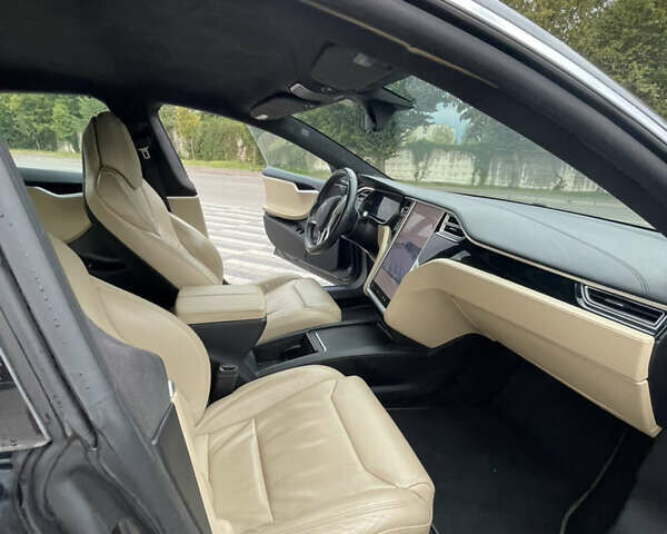 Серый Тесла Модель С, объемом двигателя 0 л и пробегом 116 тыс. км за 18200 $, фото 30 на Automoto.ua