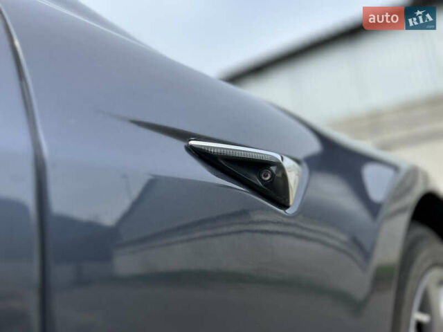 Серый Тесла Модель С, объемом двигателя 0 л и пробегом 97 тыс. км за 17499 $, фото 100 на Automoto.ua