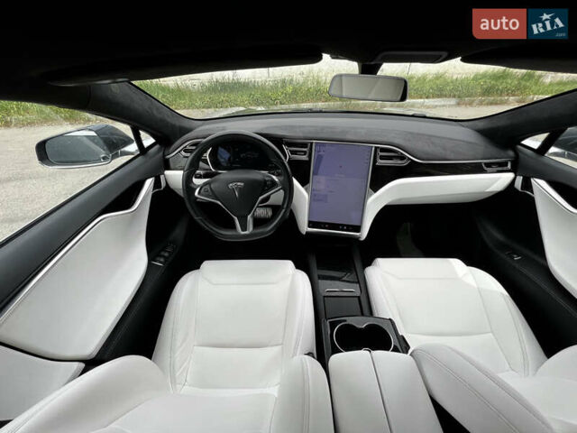 Серый Тесла Модель С, объемом двигателя 0 л и пробегом 97 тыс. км за 17499 $, фото 72 на Automoto.ua