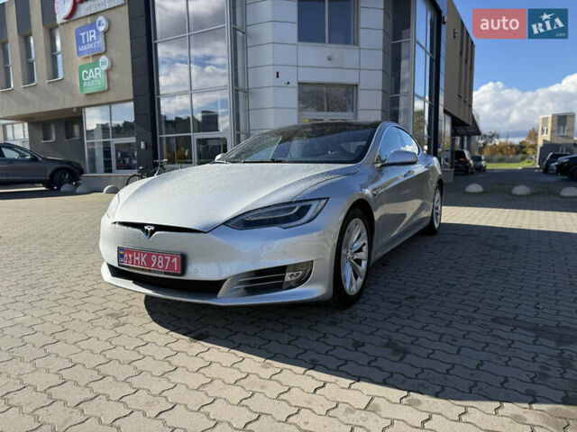 Серый Тесла Модель С, объемом двигателя 0 л и пробегом 151 тыс. км за 17500 $, фото 2 на Automoto.ua