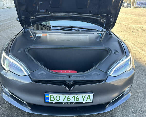 Сірий Тесла Модель С, об'ємом двигуна 0 л та пробігом 135 тис. км за 19999 $, фото 6 на Automoto.ua