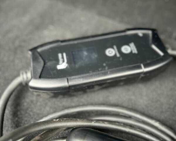 Сірий Тесла Модель С, об'ємом двигуна 0 л та пробігом 140 тис. км за 29000 $, фото 5 на Automoto.ua