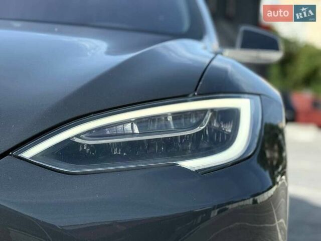 Серый Тесла Модель С, объемом двигателя 0 л и пробегом 136 тыс. км за 16900 $, фото 17 на Automoto.ua
