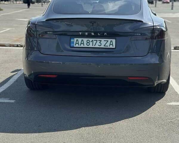 Серый Тесла Модель С, объемом двигателя 0 л и пробегом 107 тыс. км за 22500 $, фото 8 на Automoto.ua