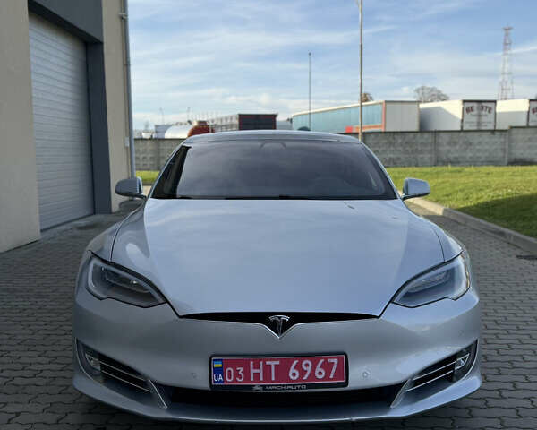 Серый Тесла Модель С, объемом двигателя 0 л и пробегом 132 тыс. км за 17200 $, фото 1 на Automoto.ua