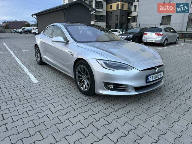 Серый Тесла Модель С, объемом двигателя 0 л и пробегом 98 тыс. км за 20500 $, фото 2 на Automoto.ua