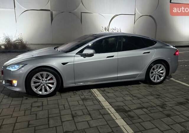 Сірий Тесла Модель С, об'ємом двигуна 0 л та пробігом 200 тис. км за 19900 $, фото 11 на Automoto.ua