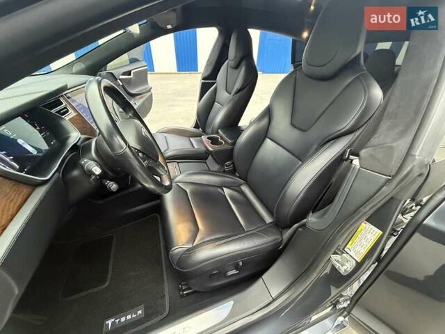 Серый Тесла Модель С, объемом двигателя 0 л и пробегом 111 тыс. км за 20500 $, фото 56 на Automoto.ua