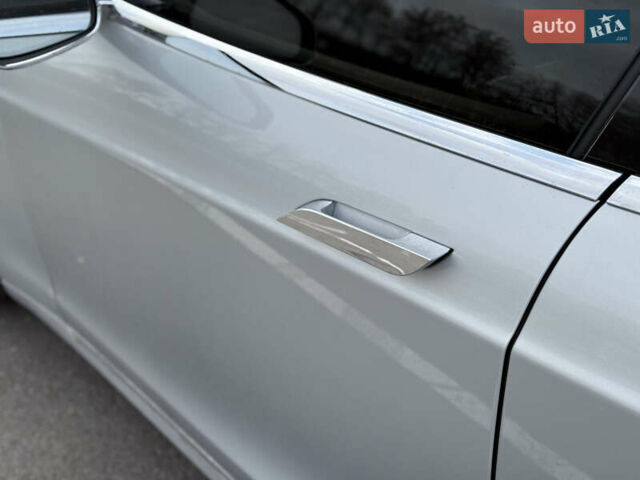 Серый Тесла Модель С, объемом двигателя 0 л и пробегом 141 тыс. км за 18350 $, фото 18 на Automoto.ua