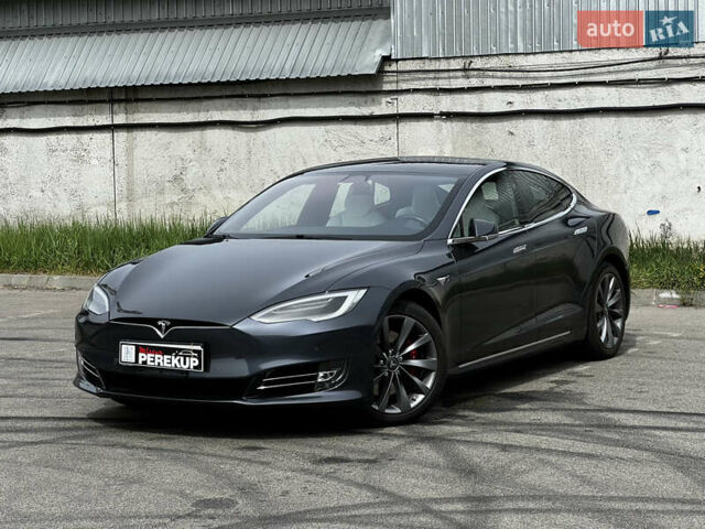 Серый Тесла Модель С, объемом двигателя 0 л и пробегом 97 тыс. км за 17499 $, фото 14 на Automoto.ua