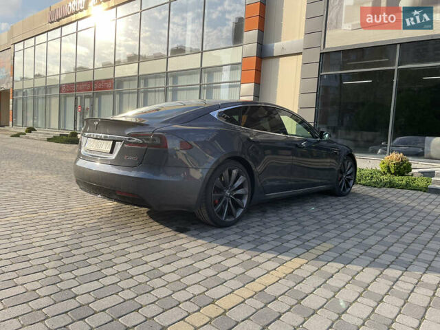 Тесла Модель С 2017 у Хмельницькому на Automoto.ua Сірий Тесла Модель С, об'ємом двигуна 0 л та пробігом 92 тис. км за 25888 $, фото 8 на Automoto.ua