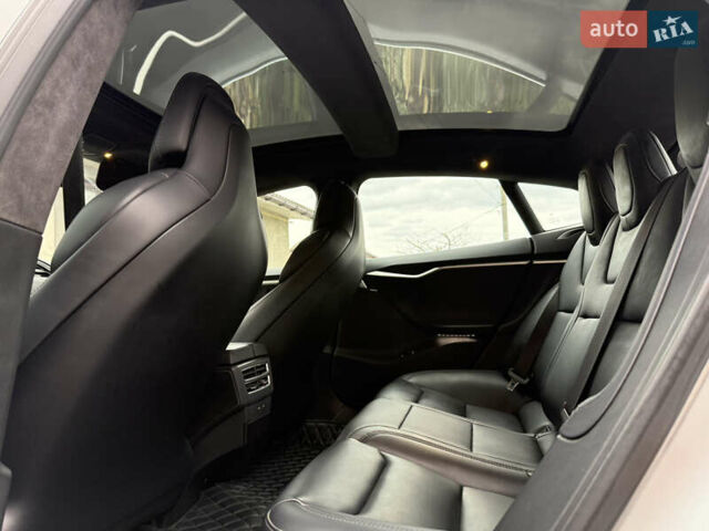 Серый Тесла Модель С, объемом двигателя 0 л и пробегом 128 тыс. км за 18300 $, фото 23 на Automoto.ua