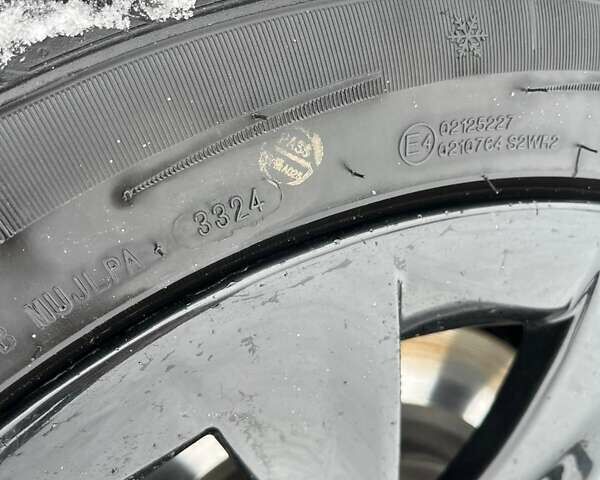 Серый Тесла Модель С, объемом двигателя 0 л и пробегом 192 тыс. км за 18000 $, фото 18 на Automoto.ua