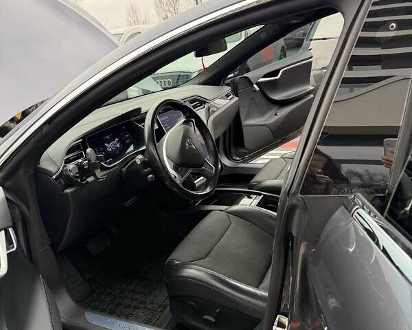 Серый Тесла Модель С, объемом двигателя 0 л и пробегом 220 тыс. км за 19000 $, фото 20 на Automoto.ua