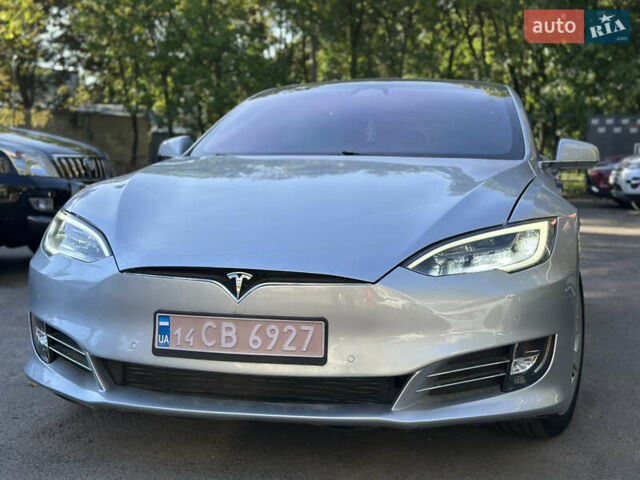 Серый Тесла Модель С, объемом двигателя 0 л и пробегом 140 тыс. км за 21700 $, фото 1 на Automoto.ua