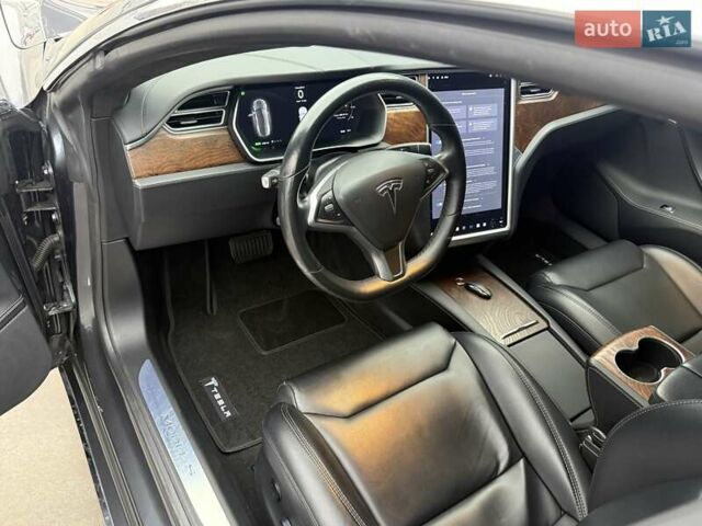 Серый Тесла Модель С, объемом двигателя 0 л и пробегом 111 тыс. км за 20500 $, фото 43 на Automoto.ua