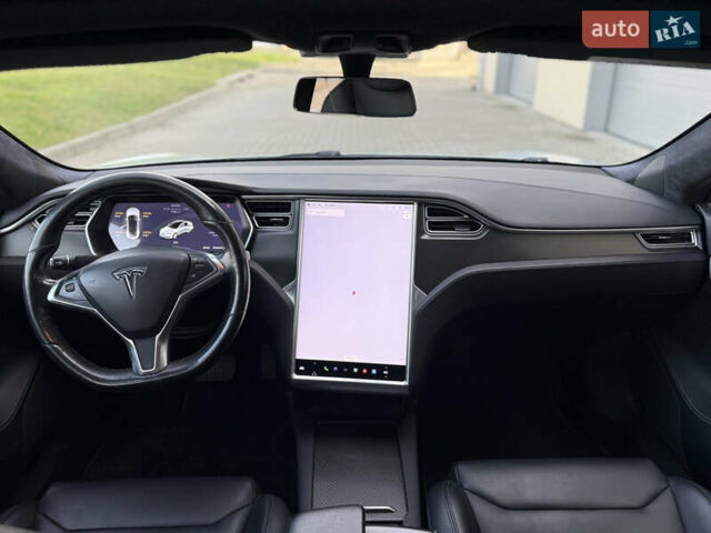 Серый Тесла Модель С, объемом двигателя 0 л и пробегом 132 тыс. км за 17200 $, фото 12 на Automoto.ua