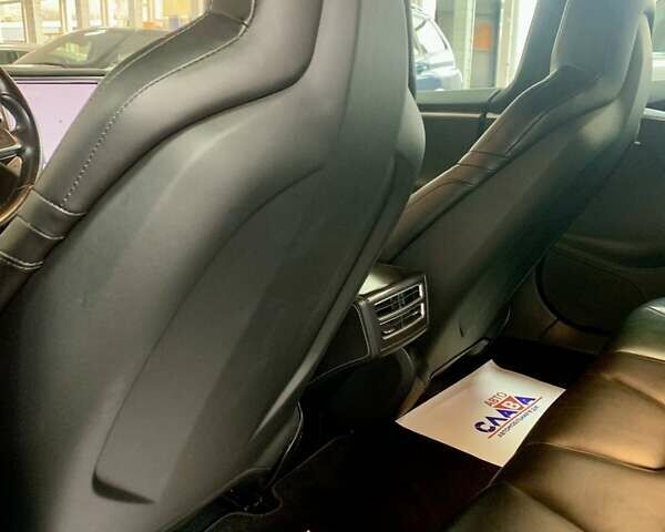 Сірий Тесла Модель С, об'ємом двигуна 0 л та пробігом 160 тис. км за 20790 $, фото 27 на Automoto.ua