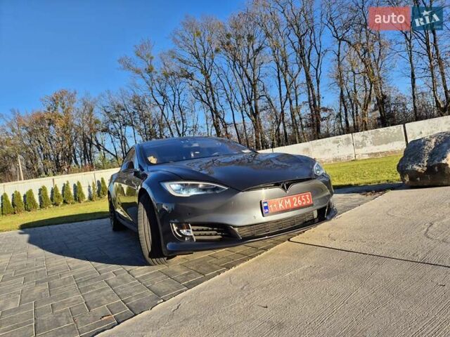 Серый Тесла Модель С, объемом двигателя 0 л и пробегом 126 тыс. км за 18000 $, фото 2 на Automoto.ua