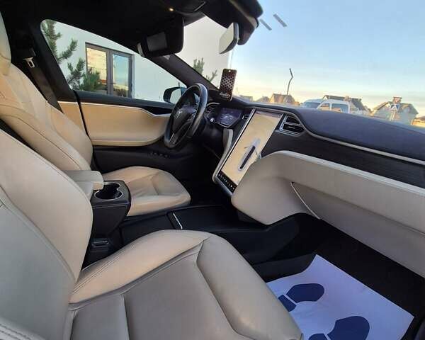 Серый Тесла Модель С, объемом двигателя 0 л и пробегом 126 тыс. км за 18000 $, фото 13 на Automoto.ua