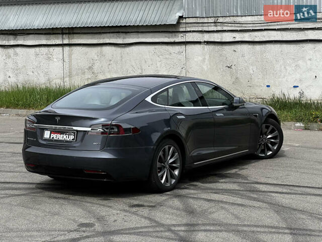 Серый Тесла Модель С, объемом двигателя 0 л и пробегом 97 тыс. км за 17499 $, фото 27 на Automoto.ua
